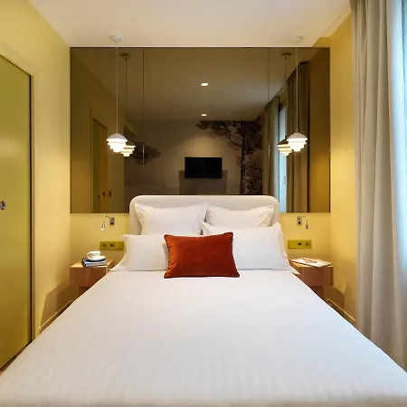 Hotel Le Katorze Paris