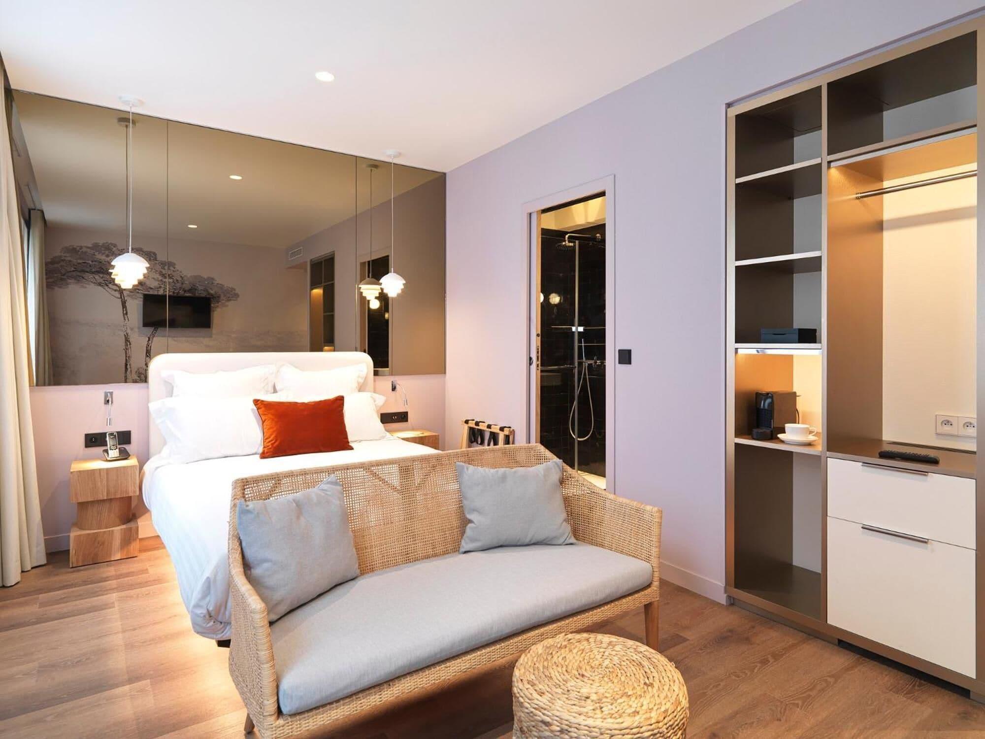 Hotel Le Katorze Parigi